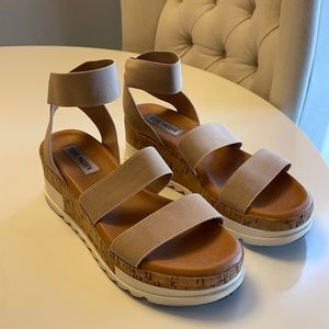 Steve Madden Bandi Platform Wedge Sandal